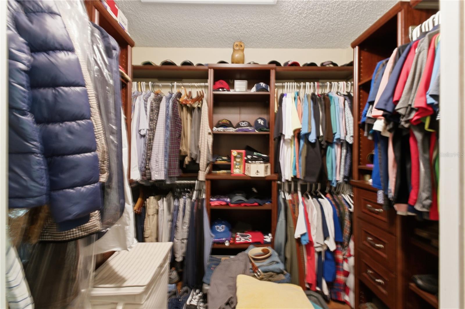Walk in closet