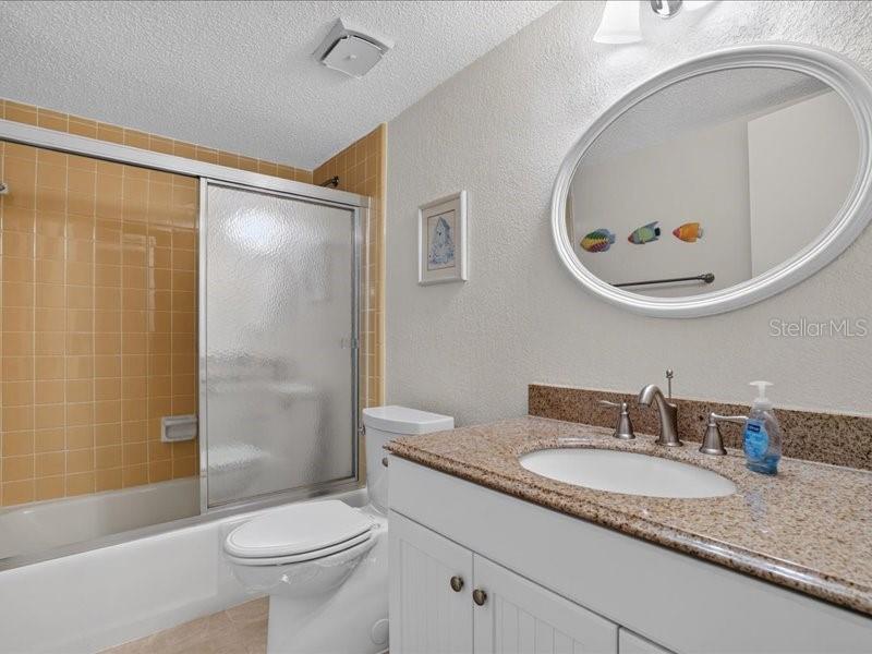2nd bath off hall, next to 2nd bedroom.