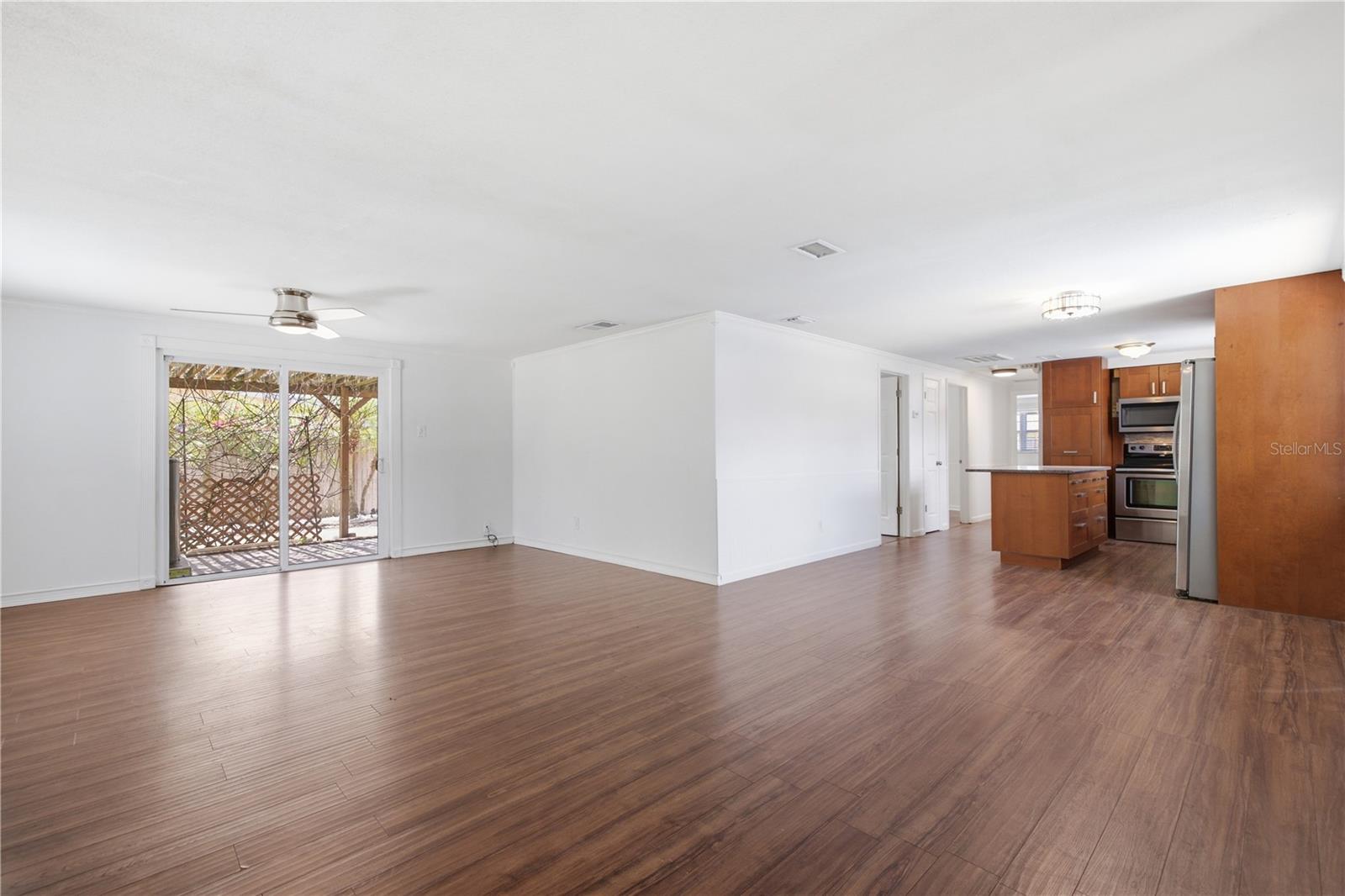 Living Room/Dining Combo