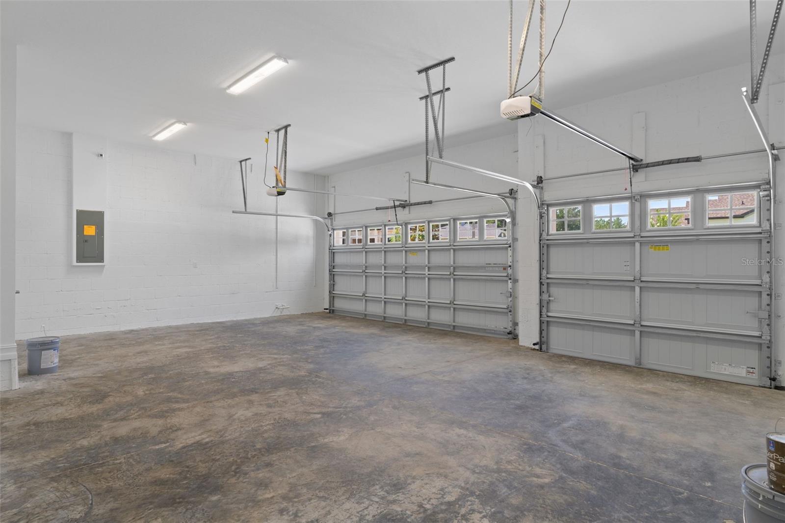 Three Car Garage