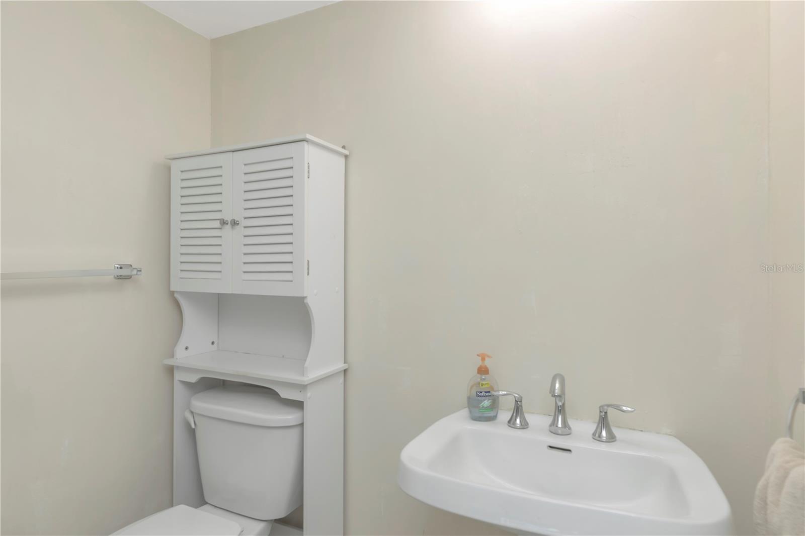 Guest bathroom with shower