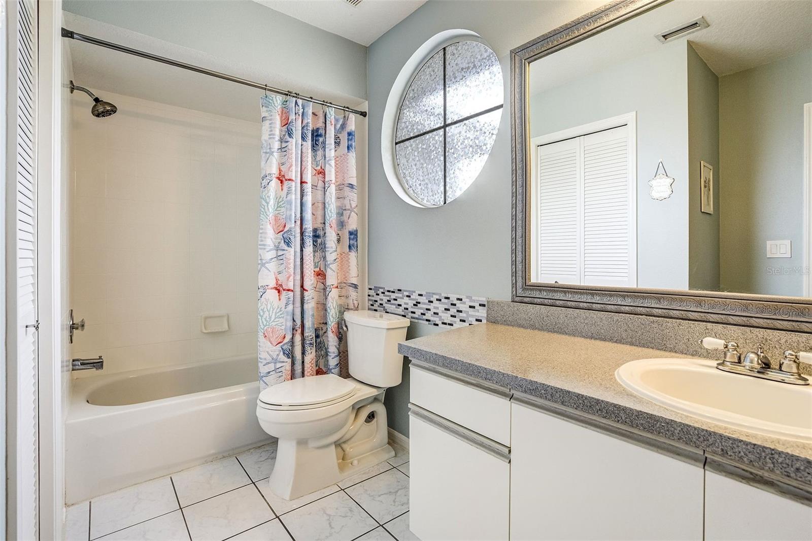 2 Full Bathroom