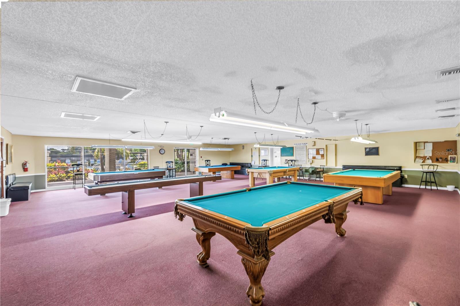 billiards room
