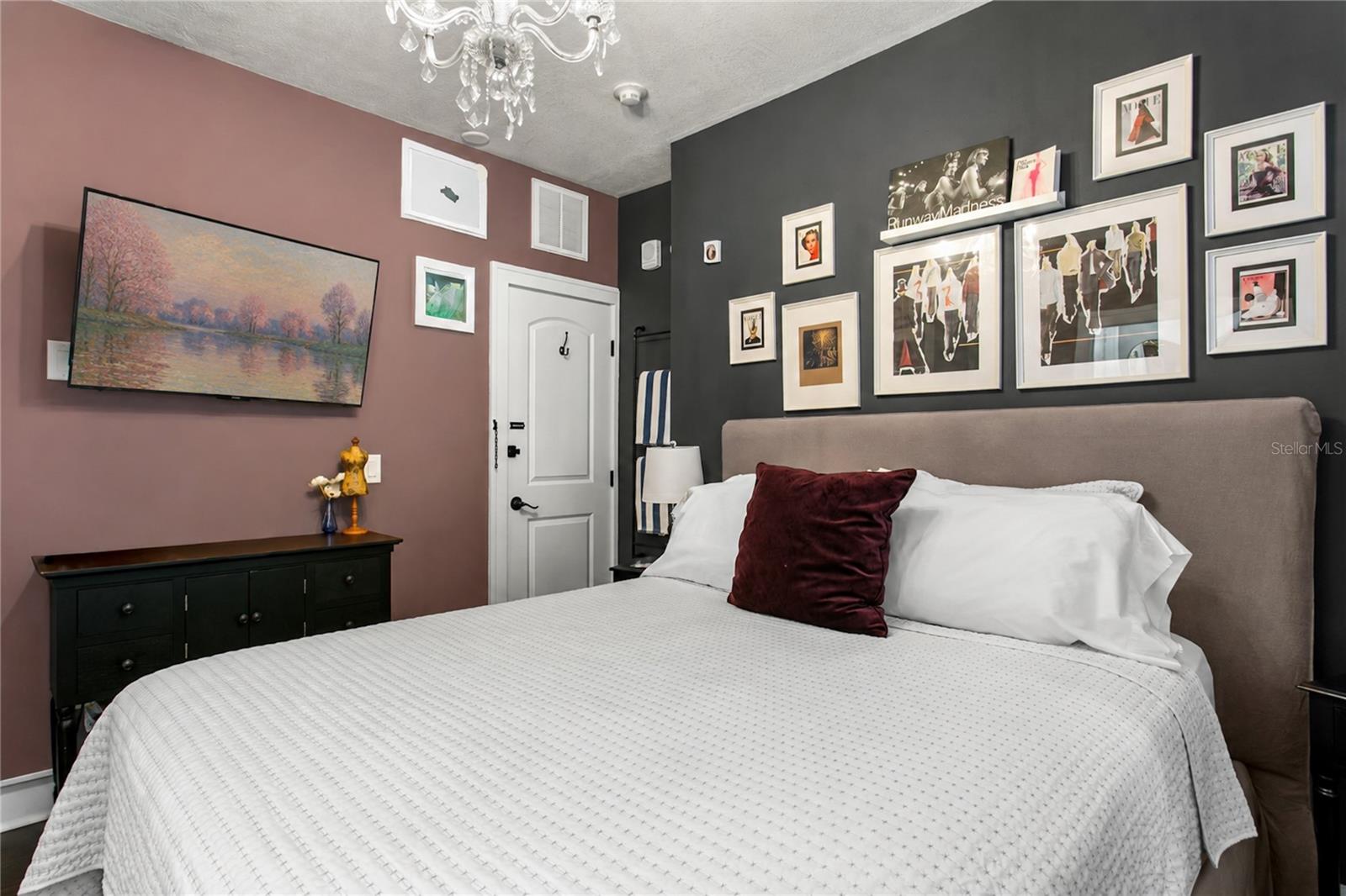2nd floor 2nd bedroom