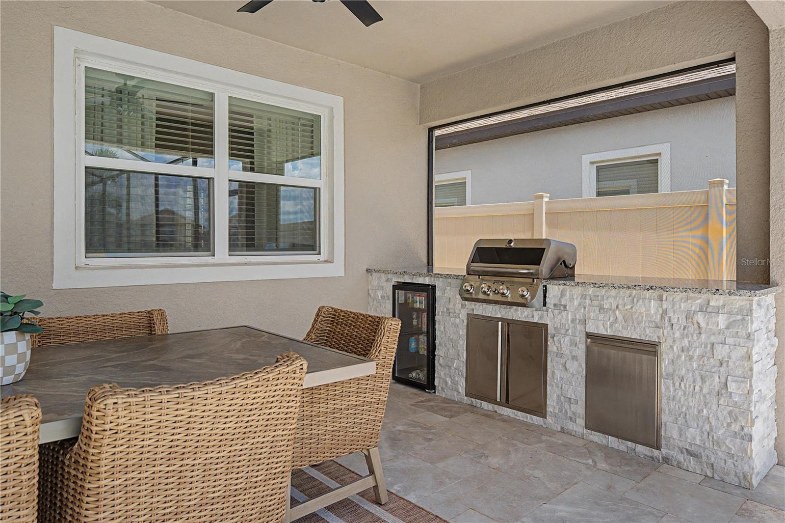 Outdoor Kitchen