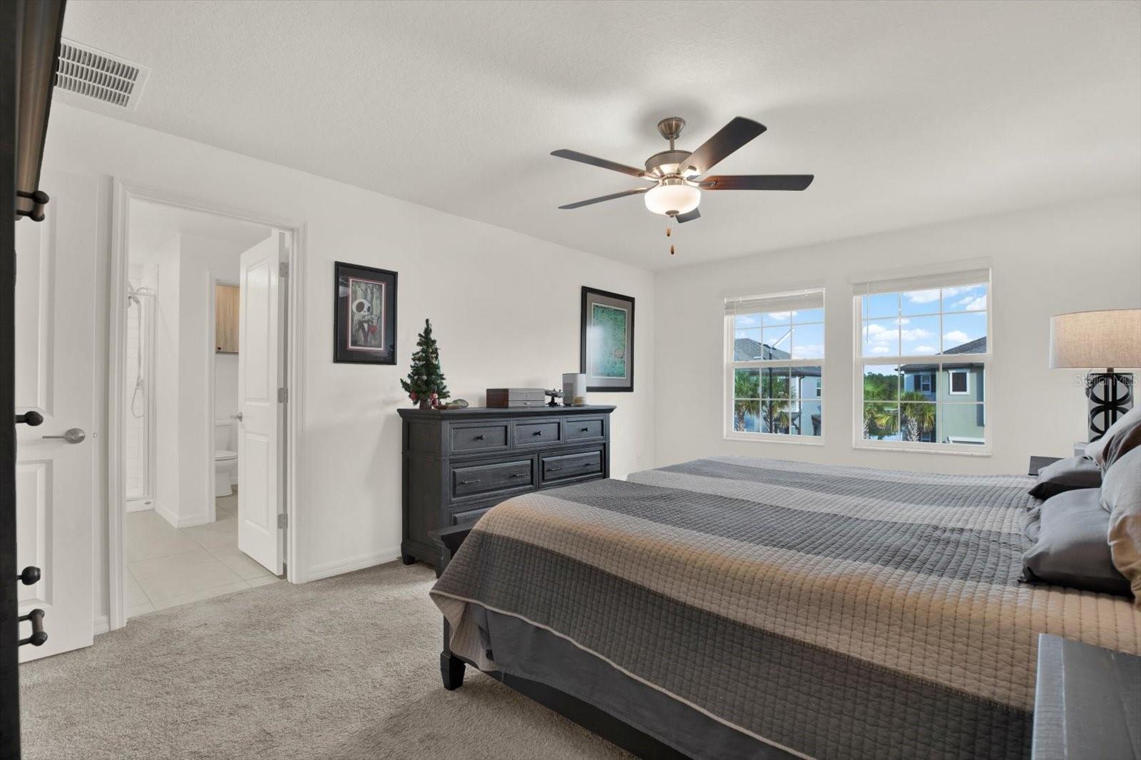 2nd floor master suite, bath/closet entry