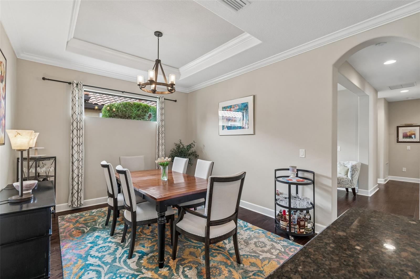 Large dining room perfect for large gatherings