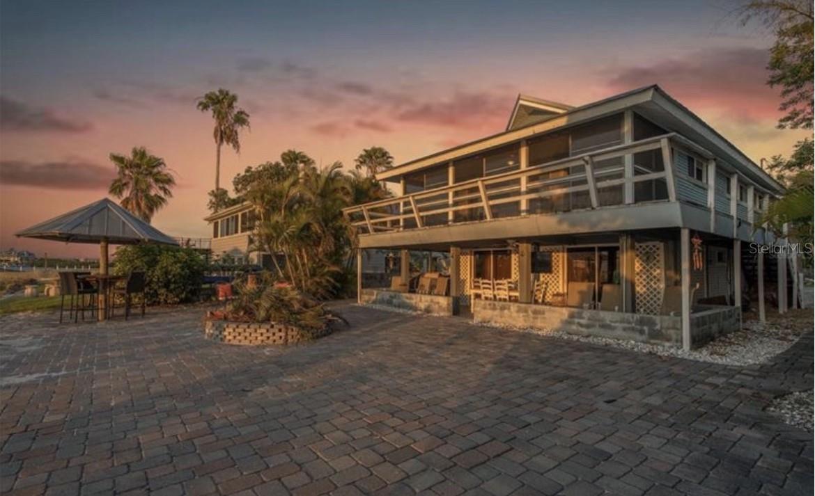 BACK OF HOUSE