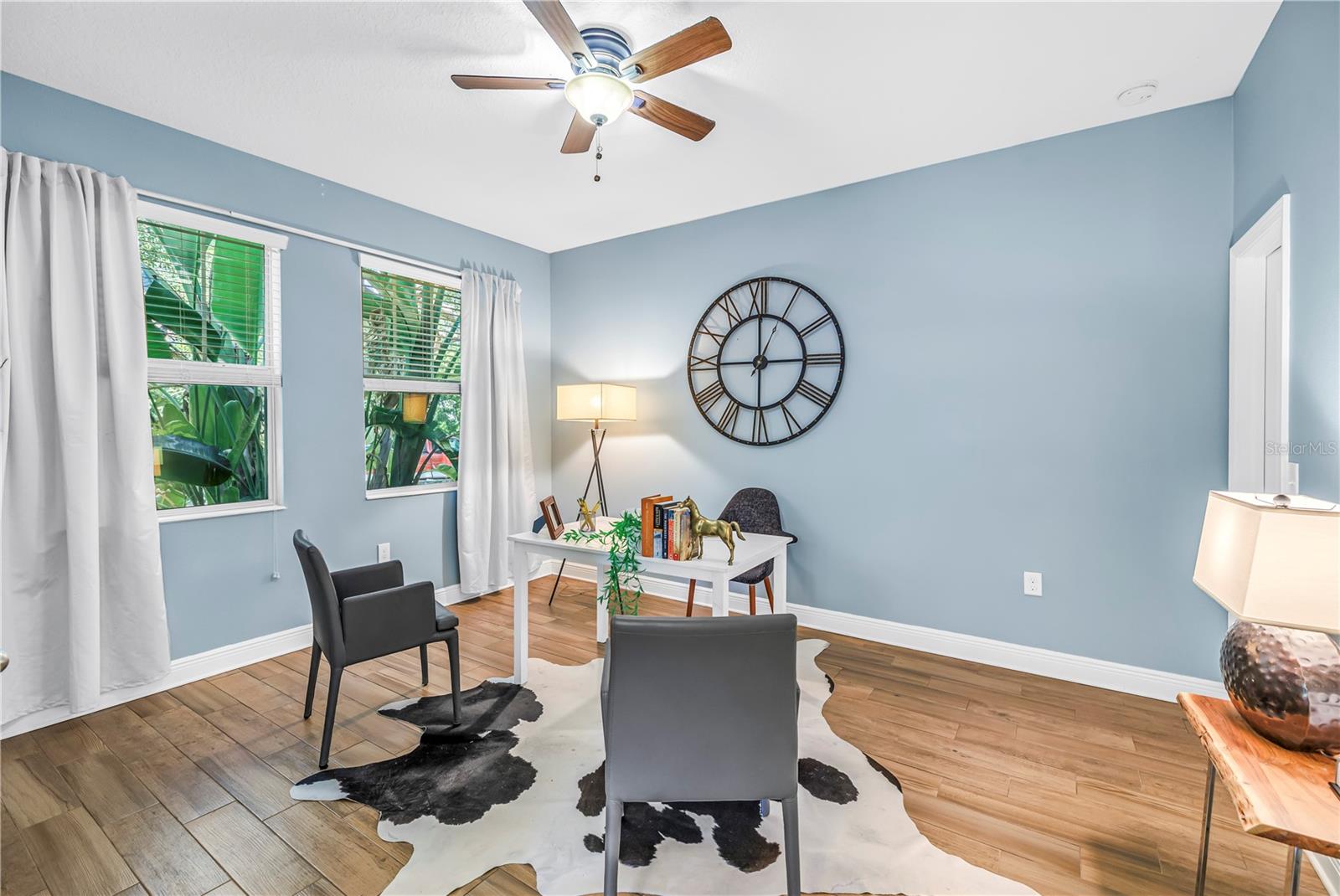 1ST FLOOR BEDROOM/OFFICE