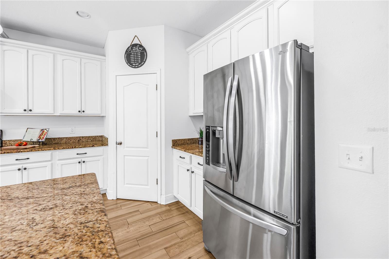 KITCHEN PANTRY