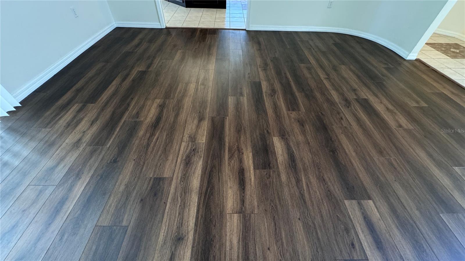 Beautiful Vinyl Wood Plank Flooring