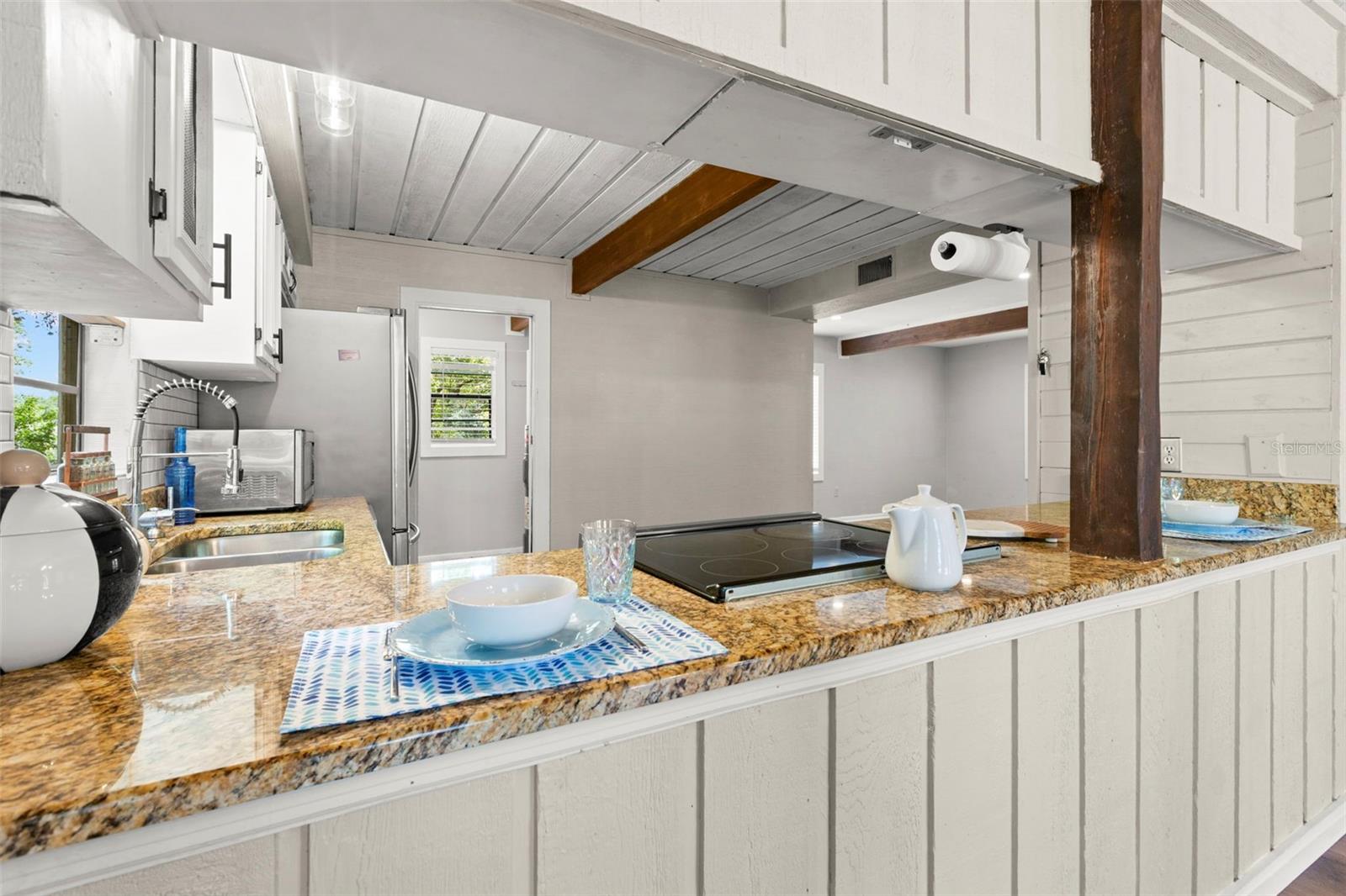 Space for breakfast bar