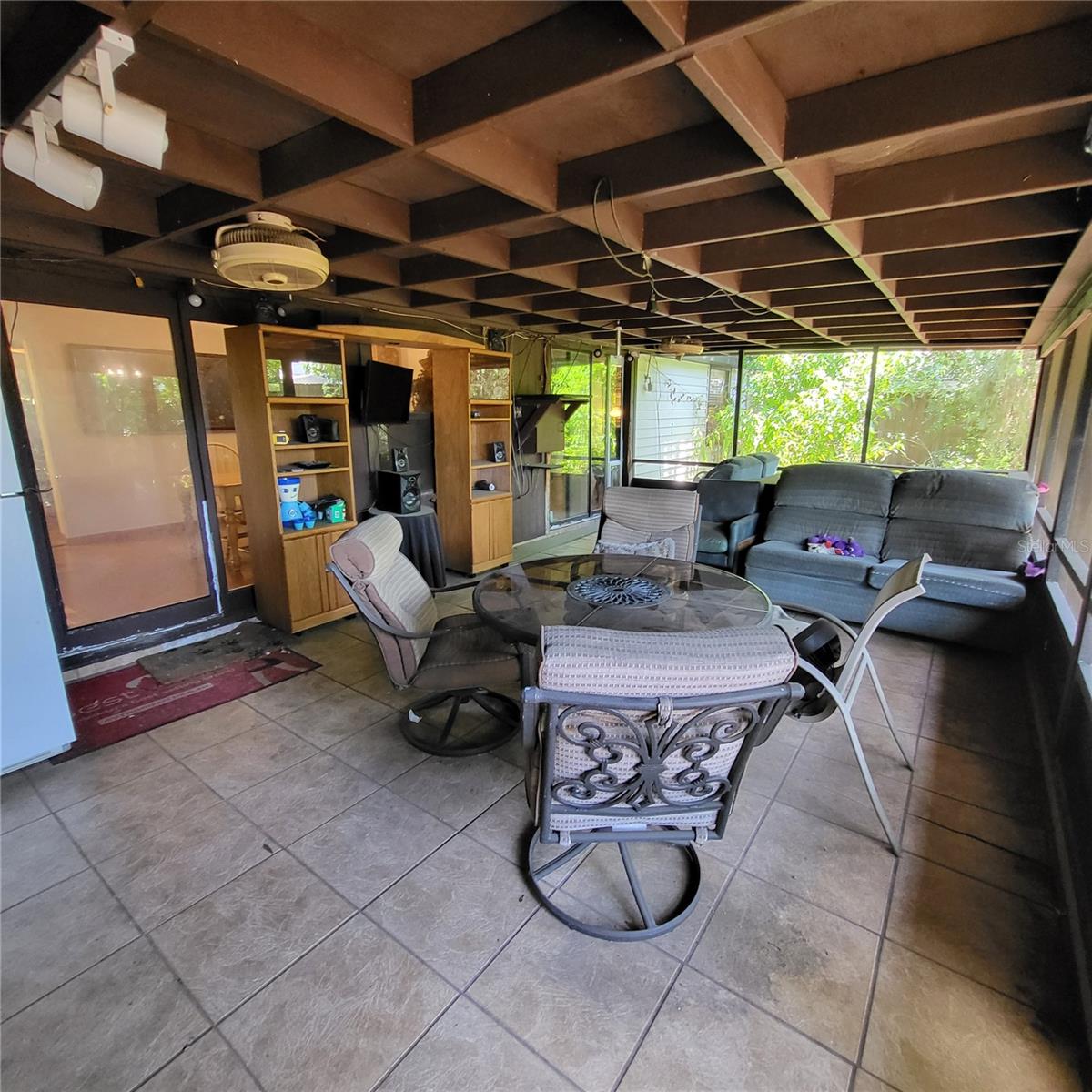 Large covered, screened patio is great for entertaining!