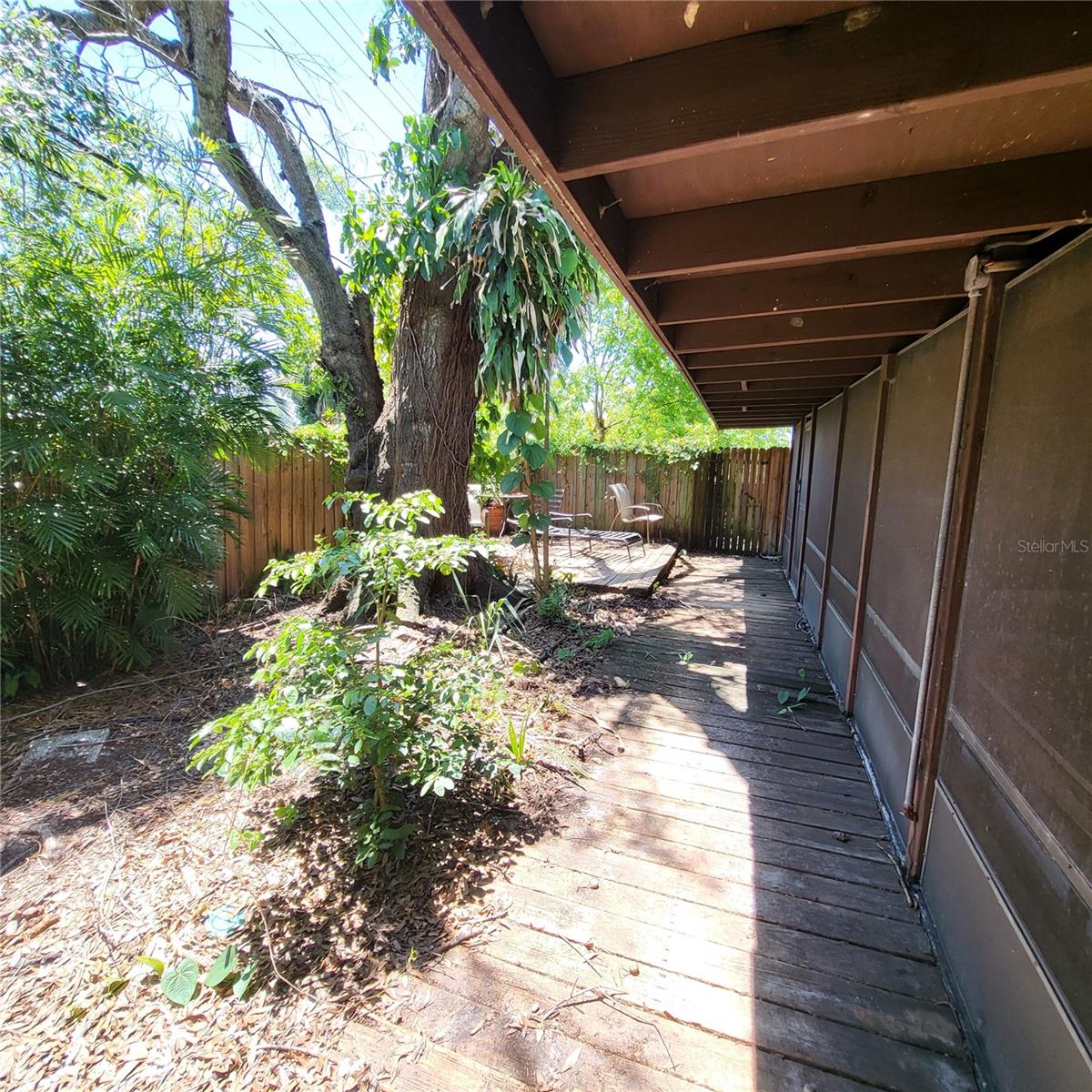 Mature landscaping & open deck