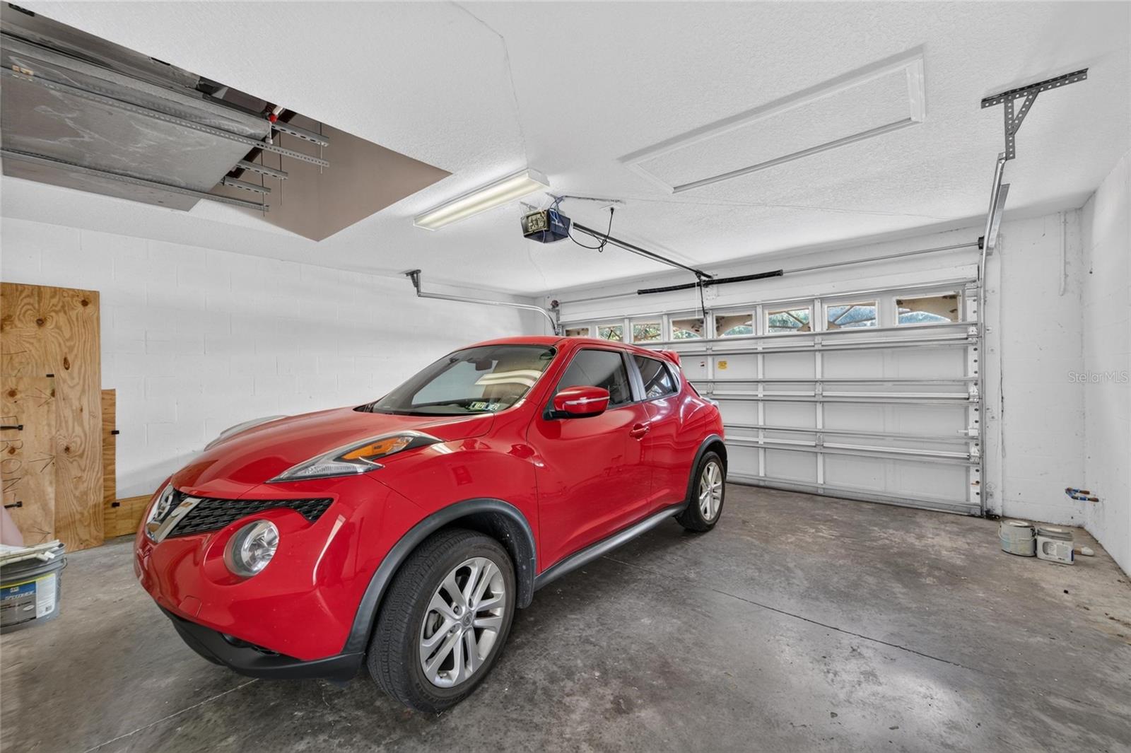 2 Car Garage