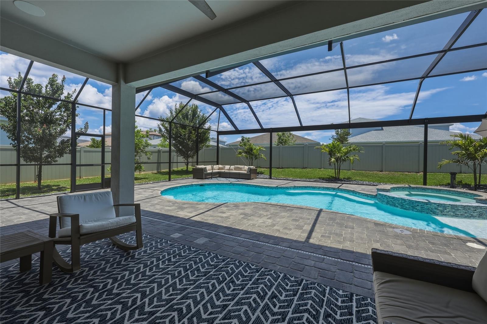 Huge Covered Lanai Overlooking Pool