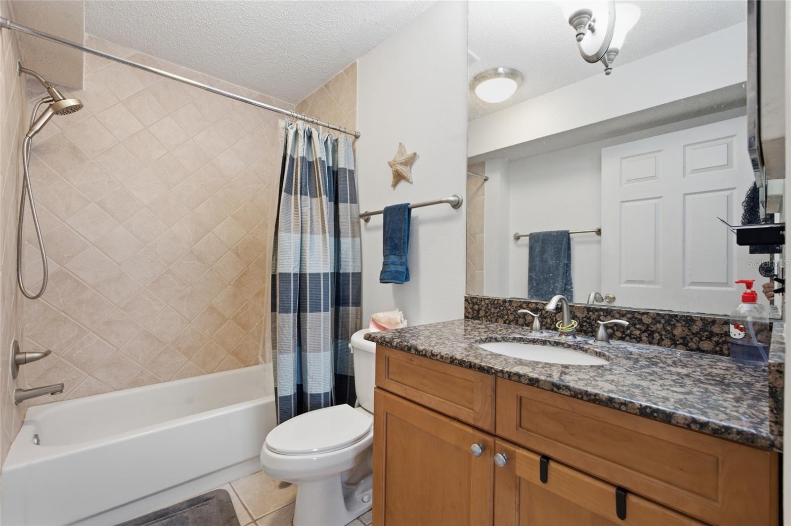 Bathroom 1 - 1st floor
