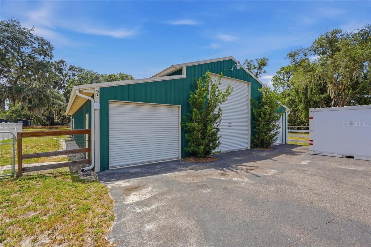 46' x 56' Green Garage