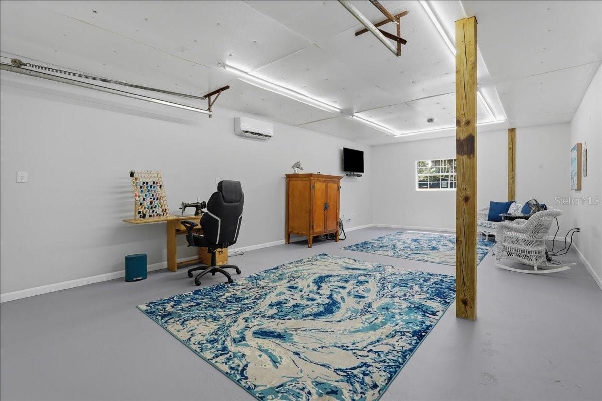 28' x 15' workshop or office with A/C