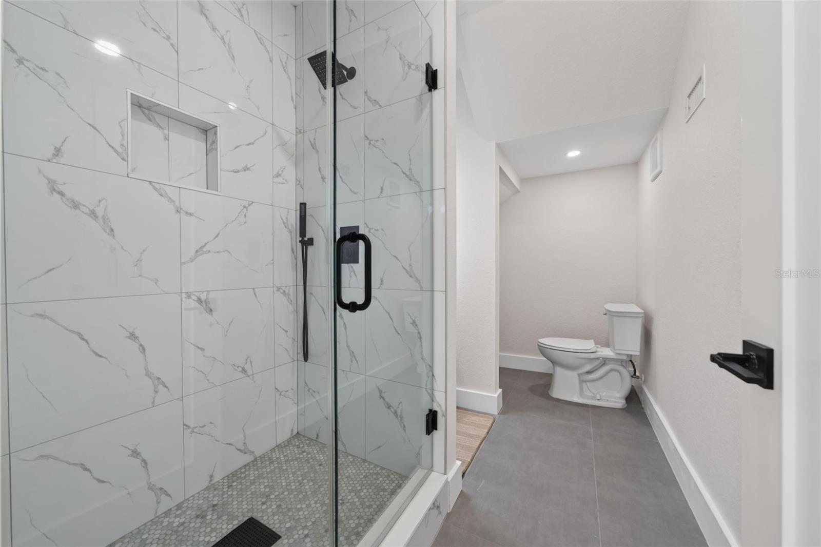 Bed 4 Ensuite Bathroom
