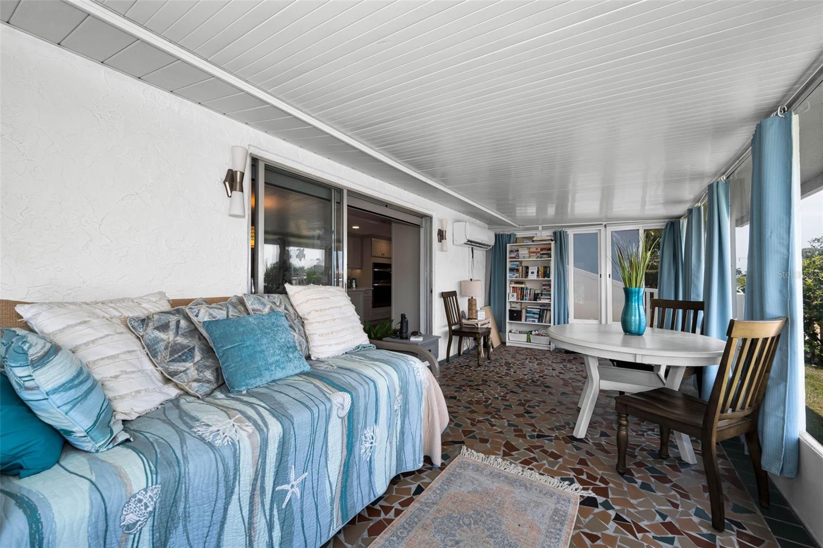 enclosed porch under AC