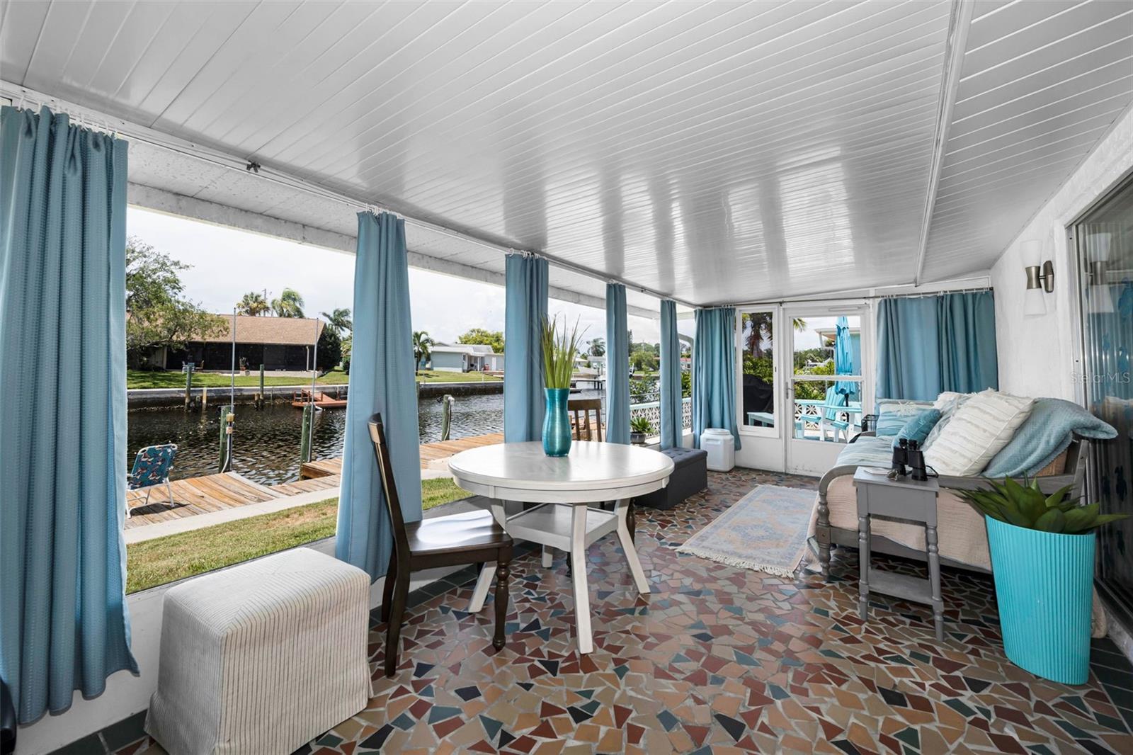 enclosed porch under AC
