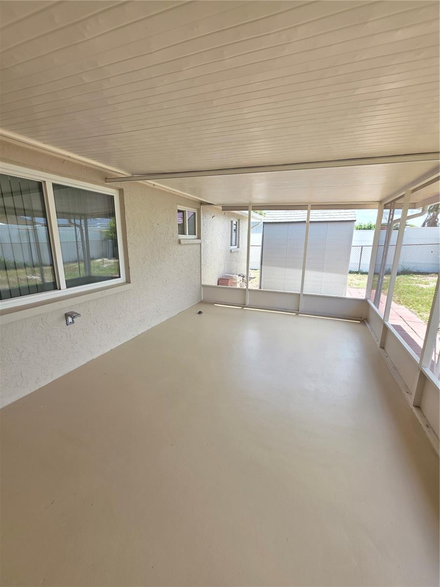 Large Screened Patio