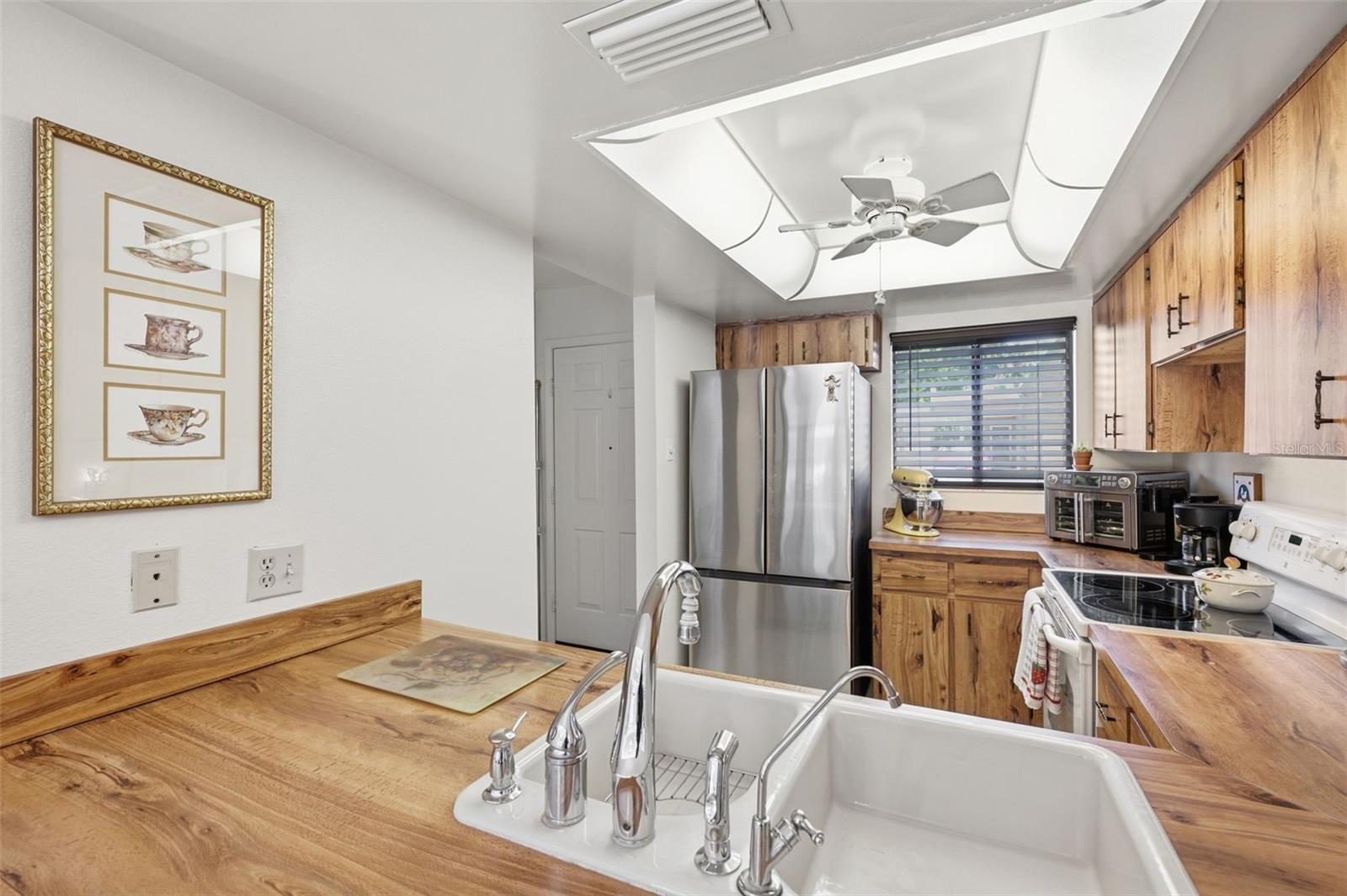 Meticulously maintained kitchen
