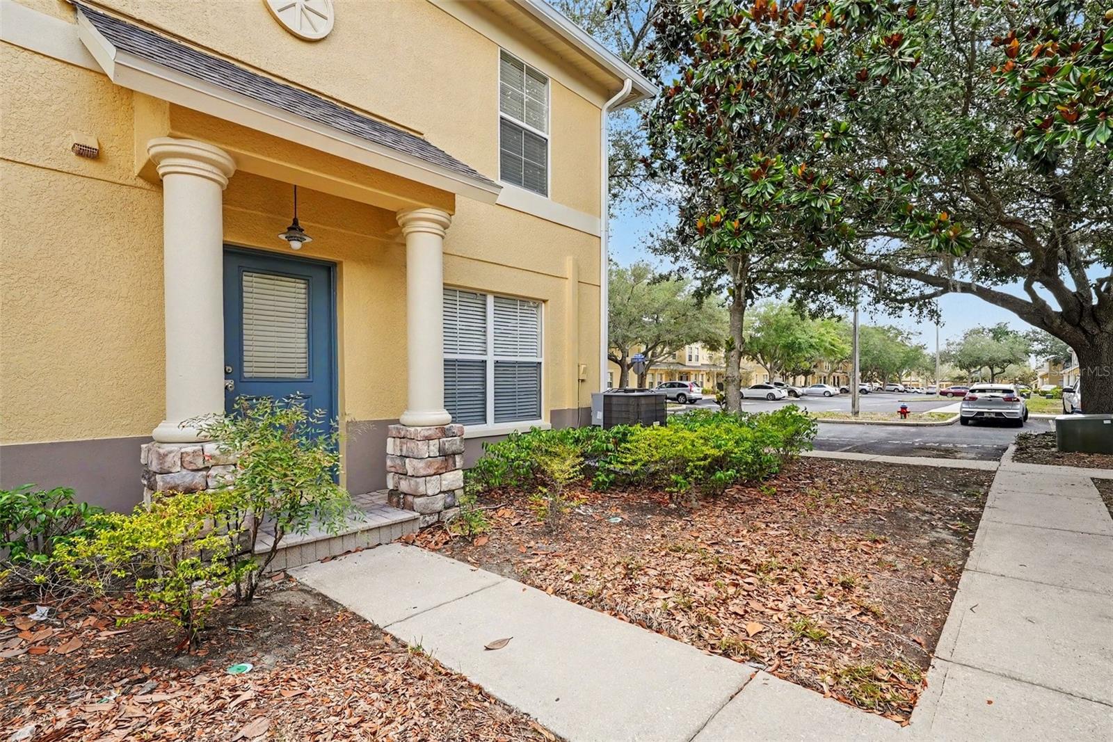 TB8522637