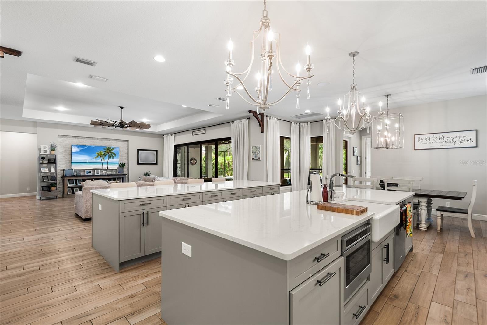 Kitchen Dual Islands