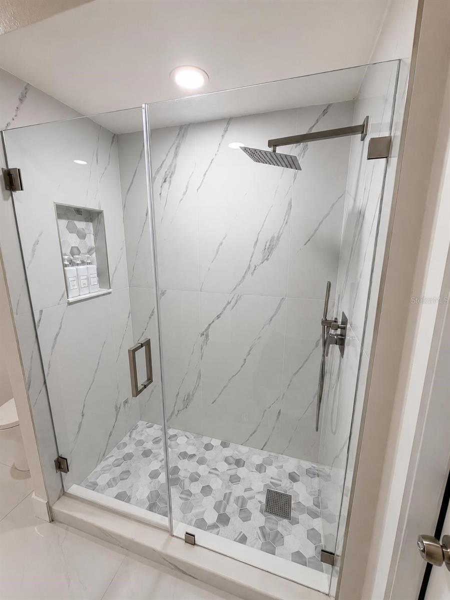 O6419543