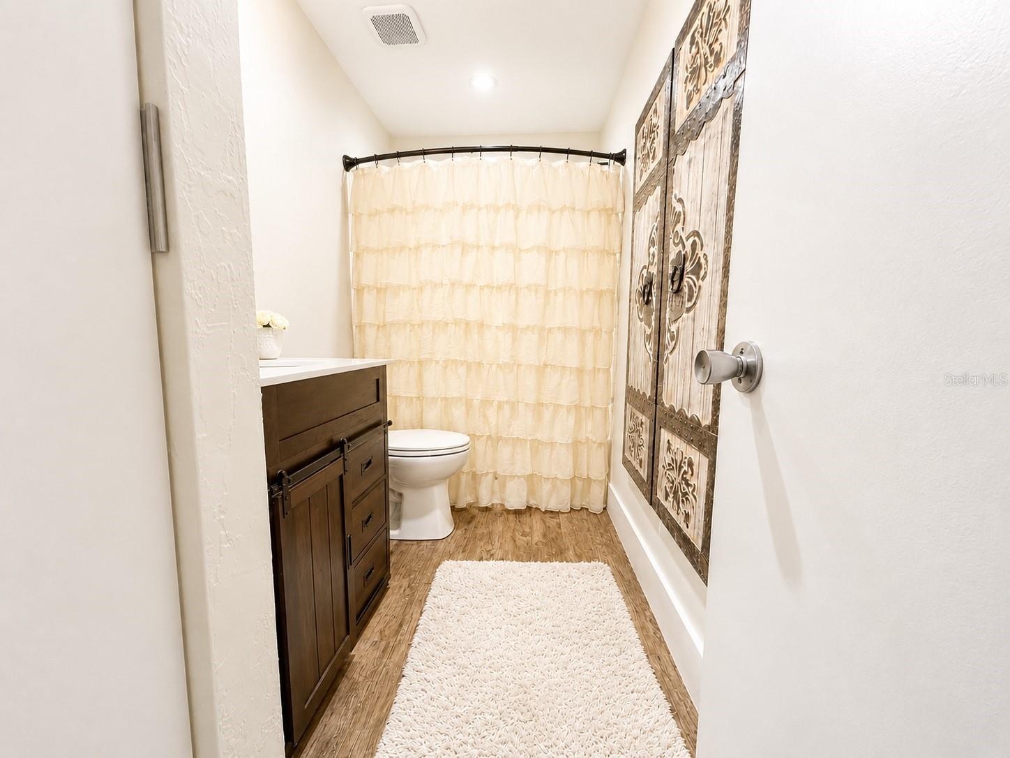 Hallway bath
