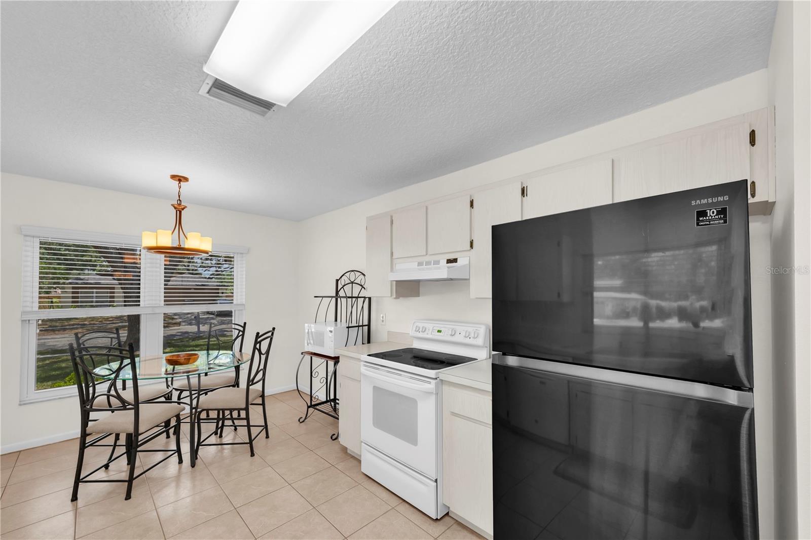 Eating Space in Kitchen