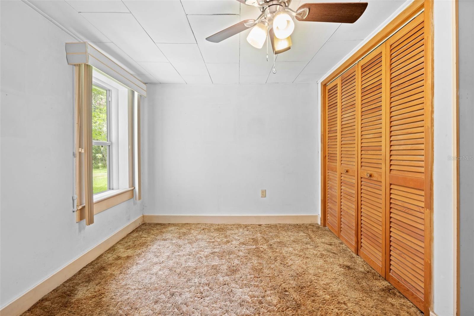 Primary BR w/ en suite
