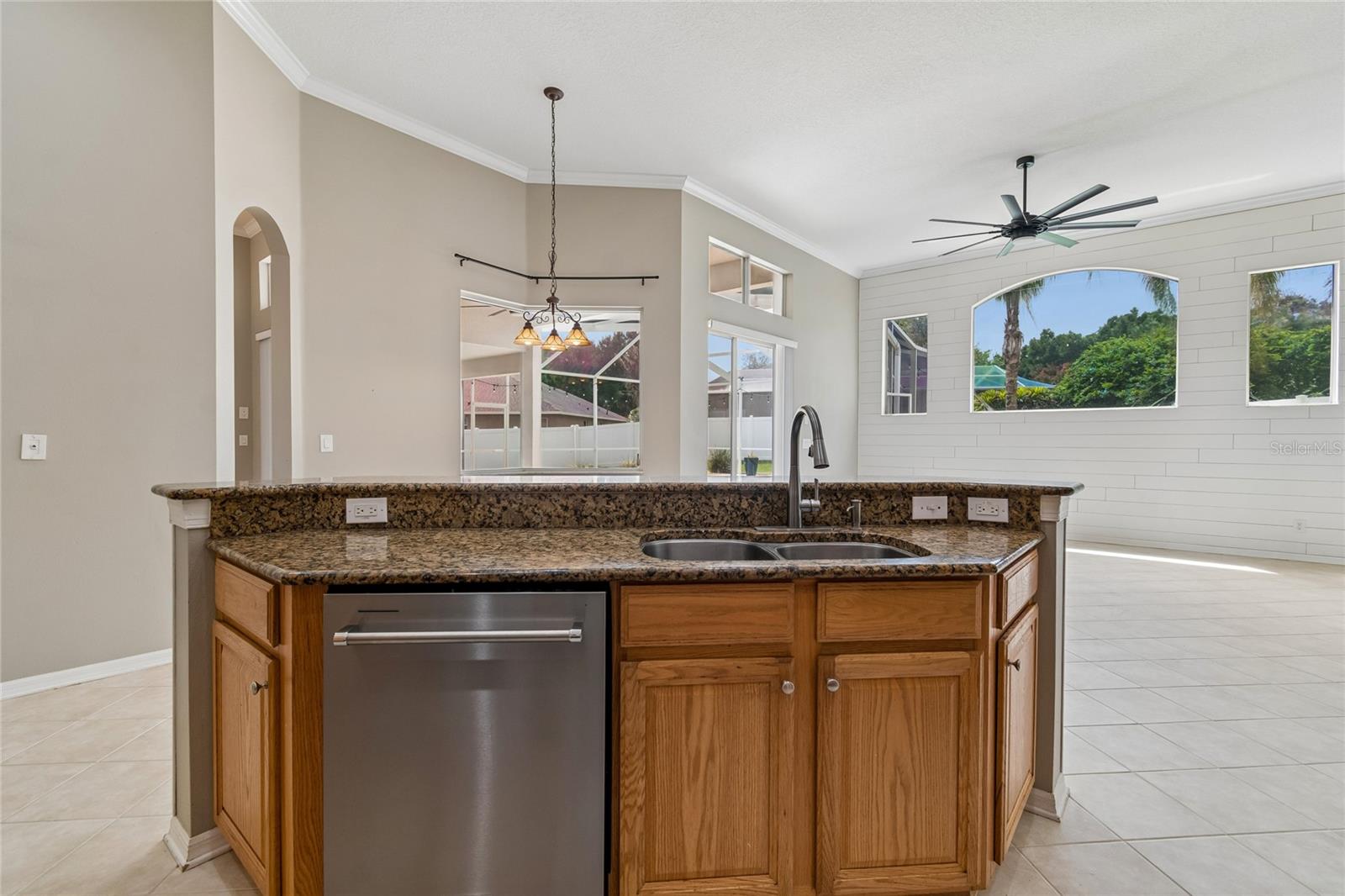 Kitchen / family room