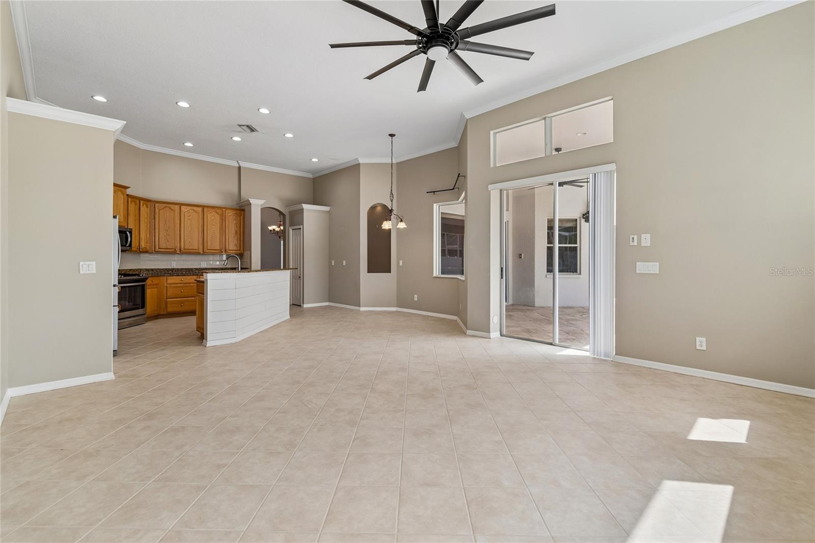 Family room & Kitchen