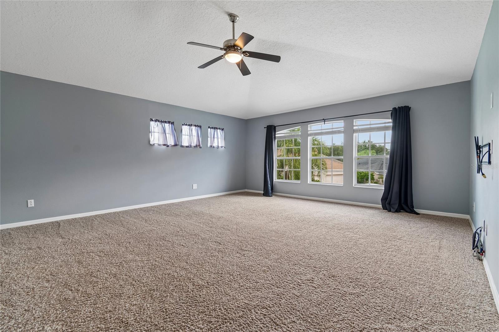 bonus room / 5th bedroom
