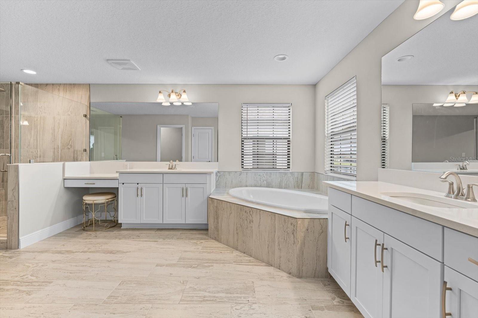 Master EnSuite