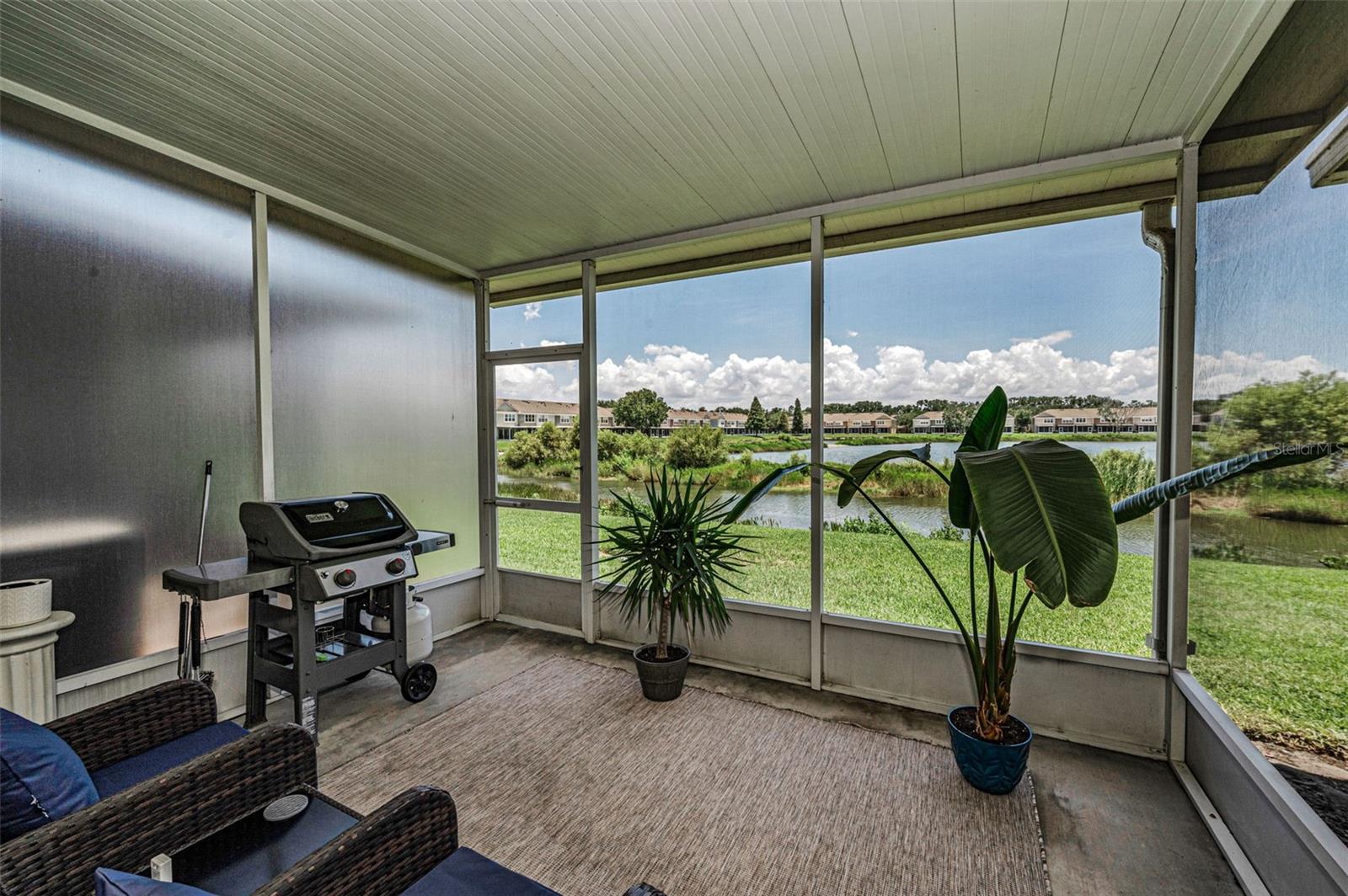 patio / lanai
