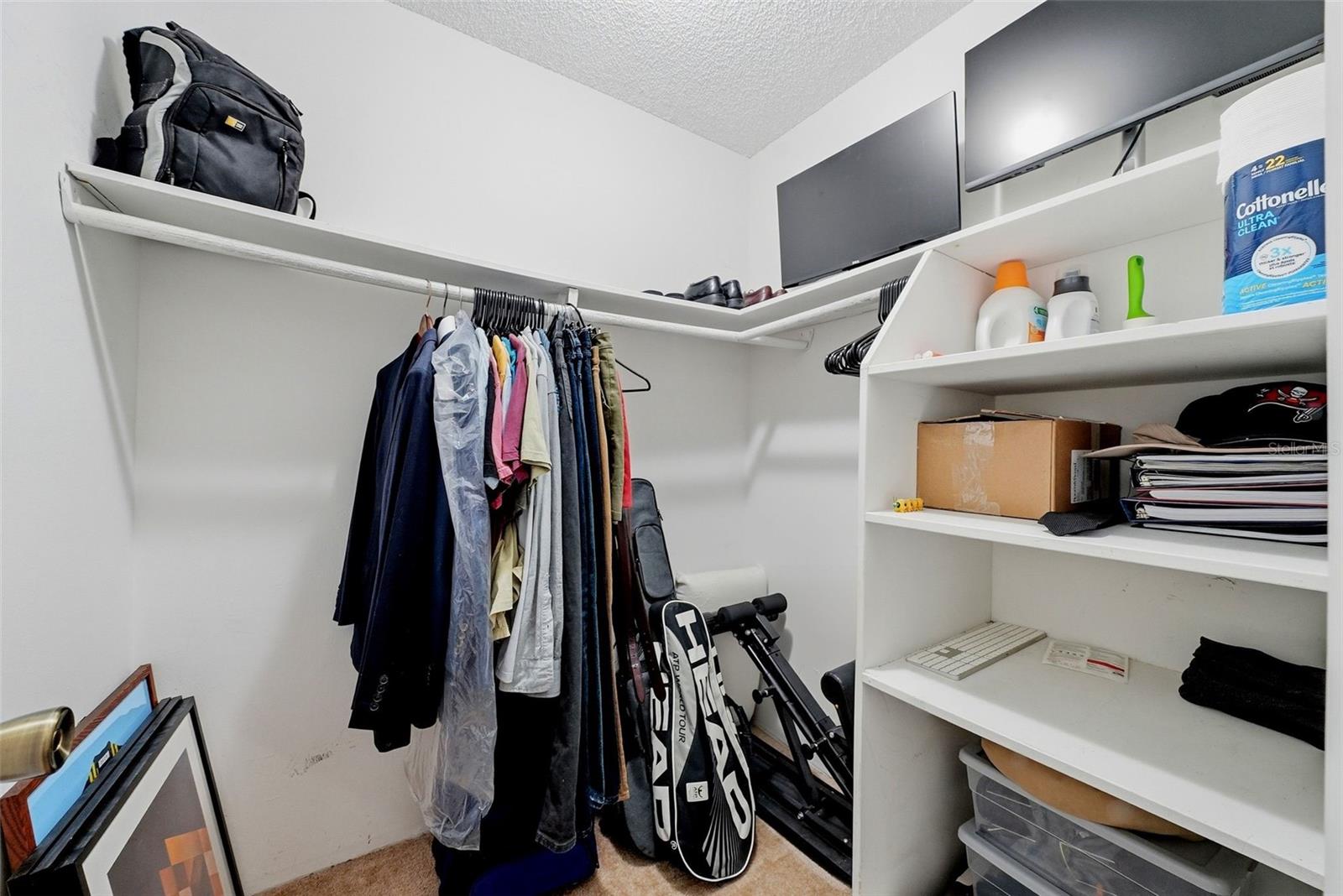 Walk in closet