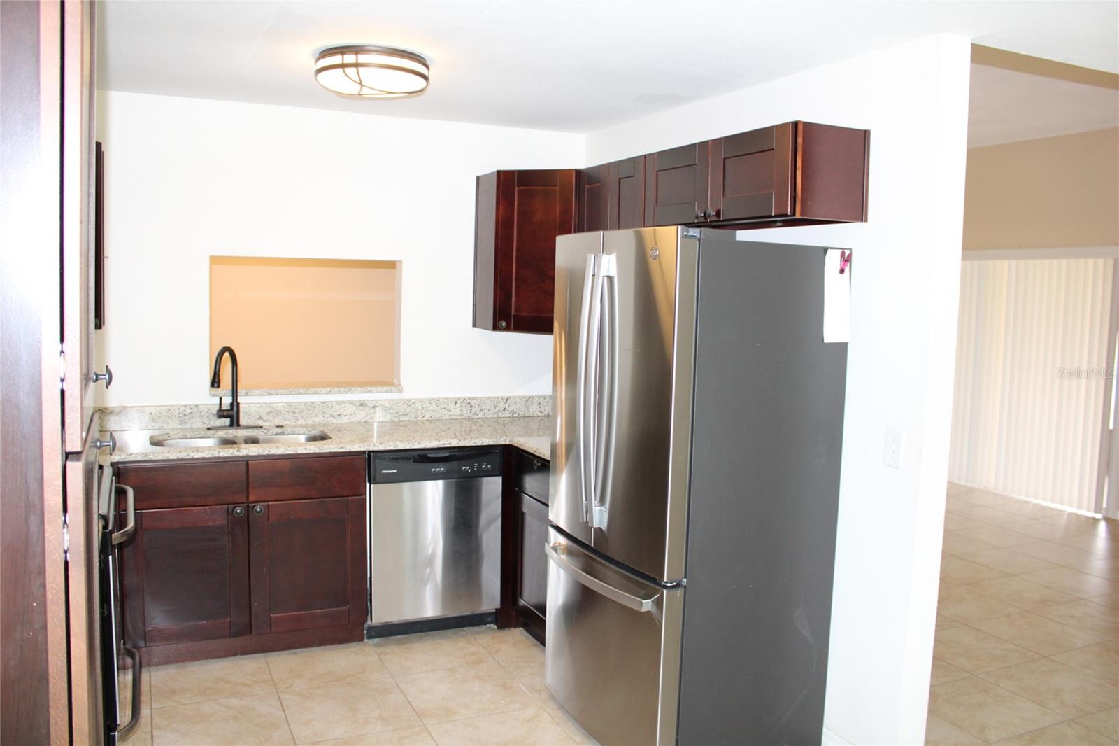 Ample kitchen area