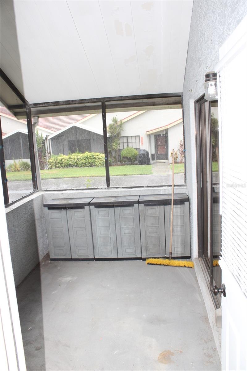 Secondary porch