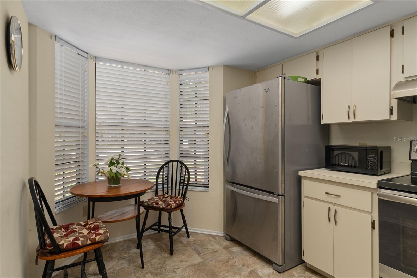 Eat-in Kitchen Space