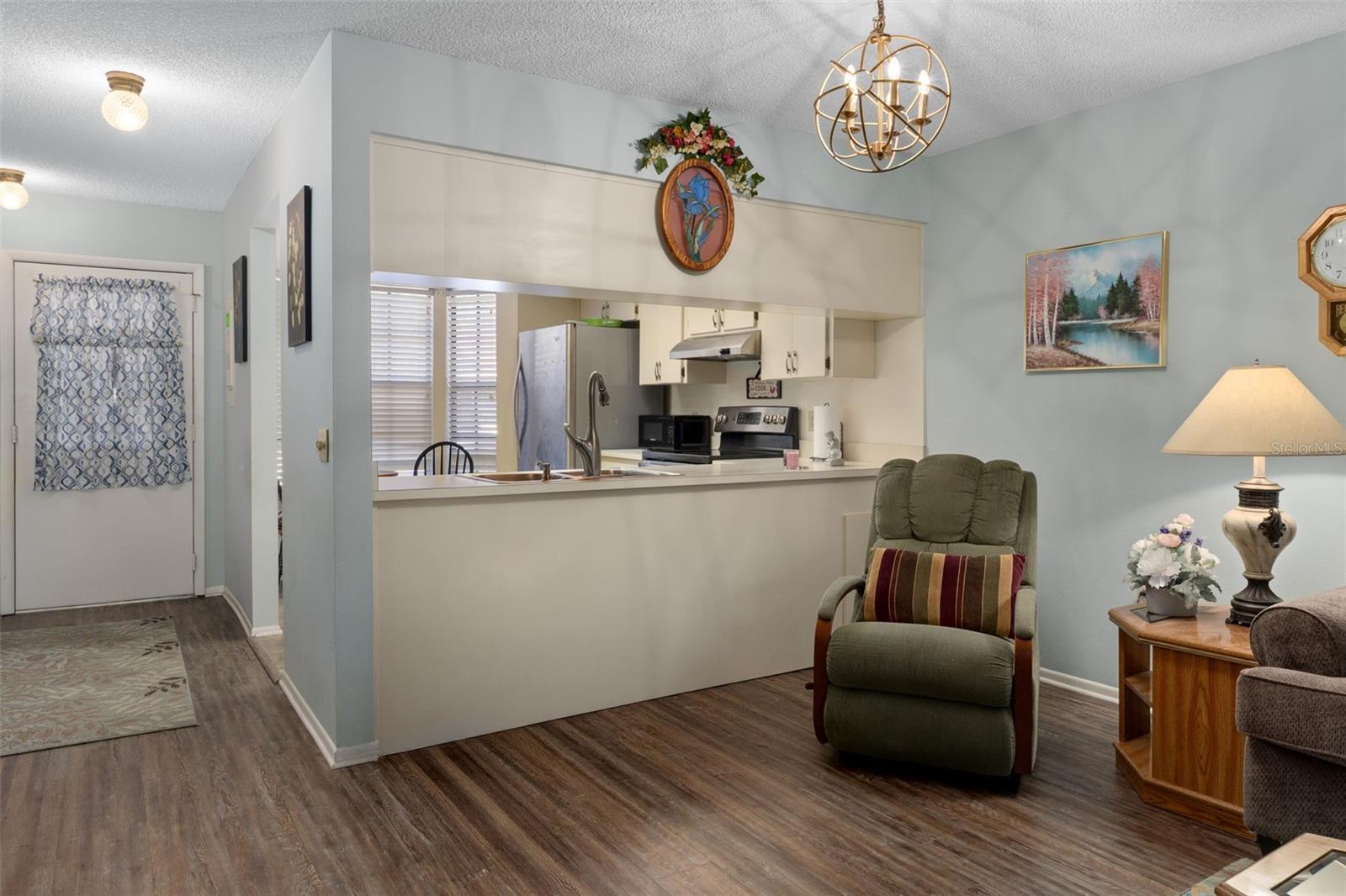 Kitchen Bar Area