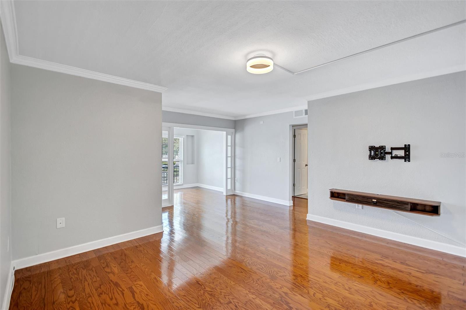Crown Molding