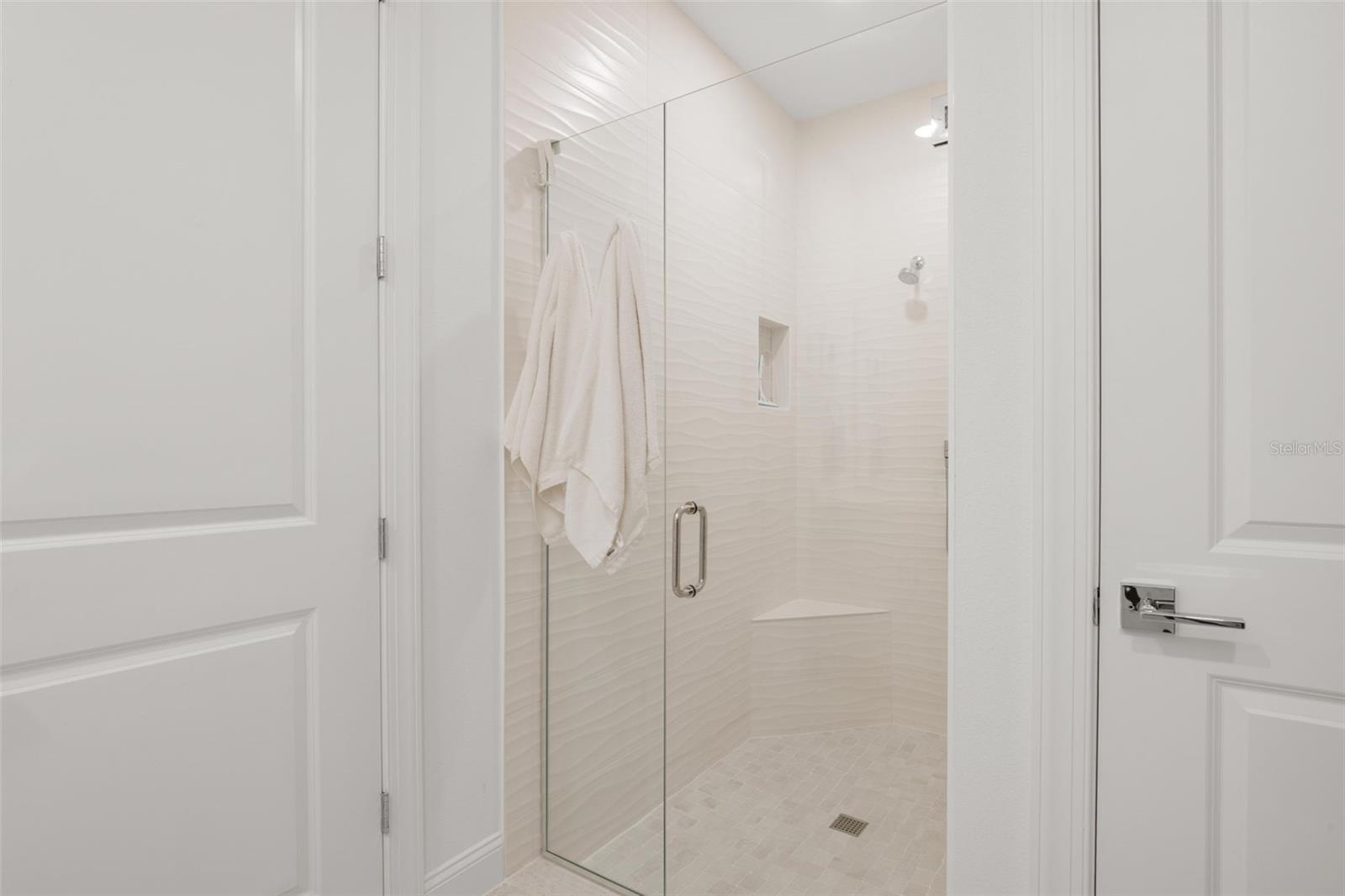 Primary En-Suite