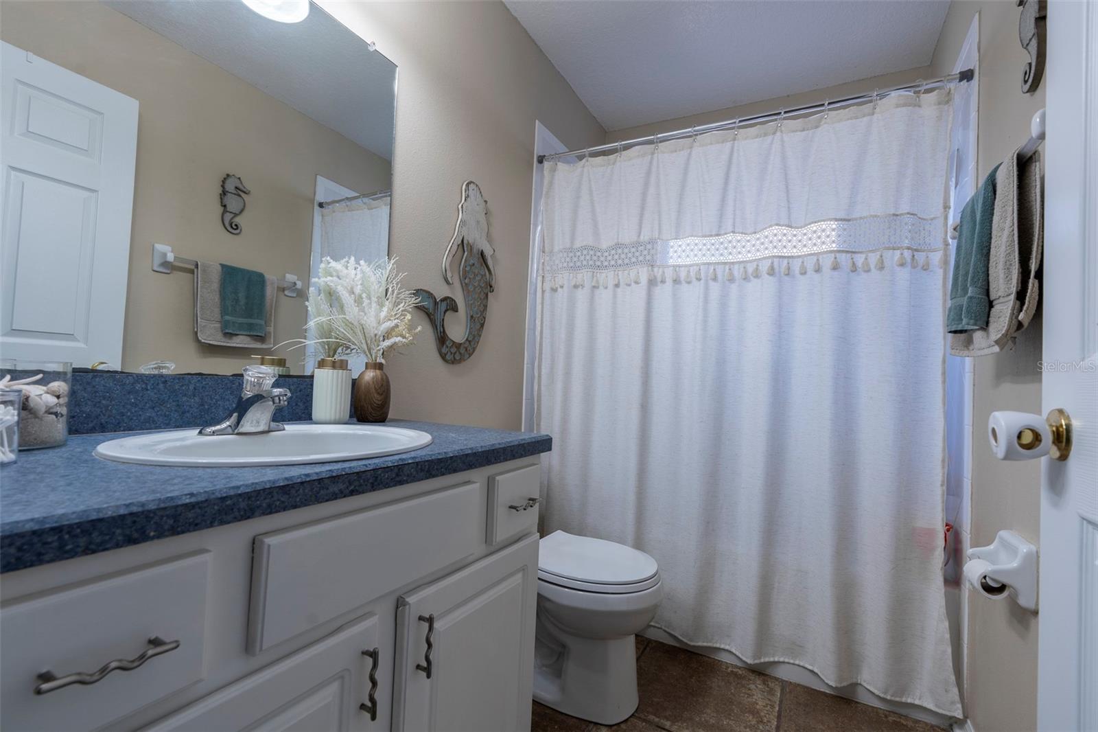 Full Guest Bathroom