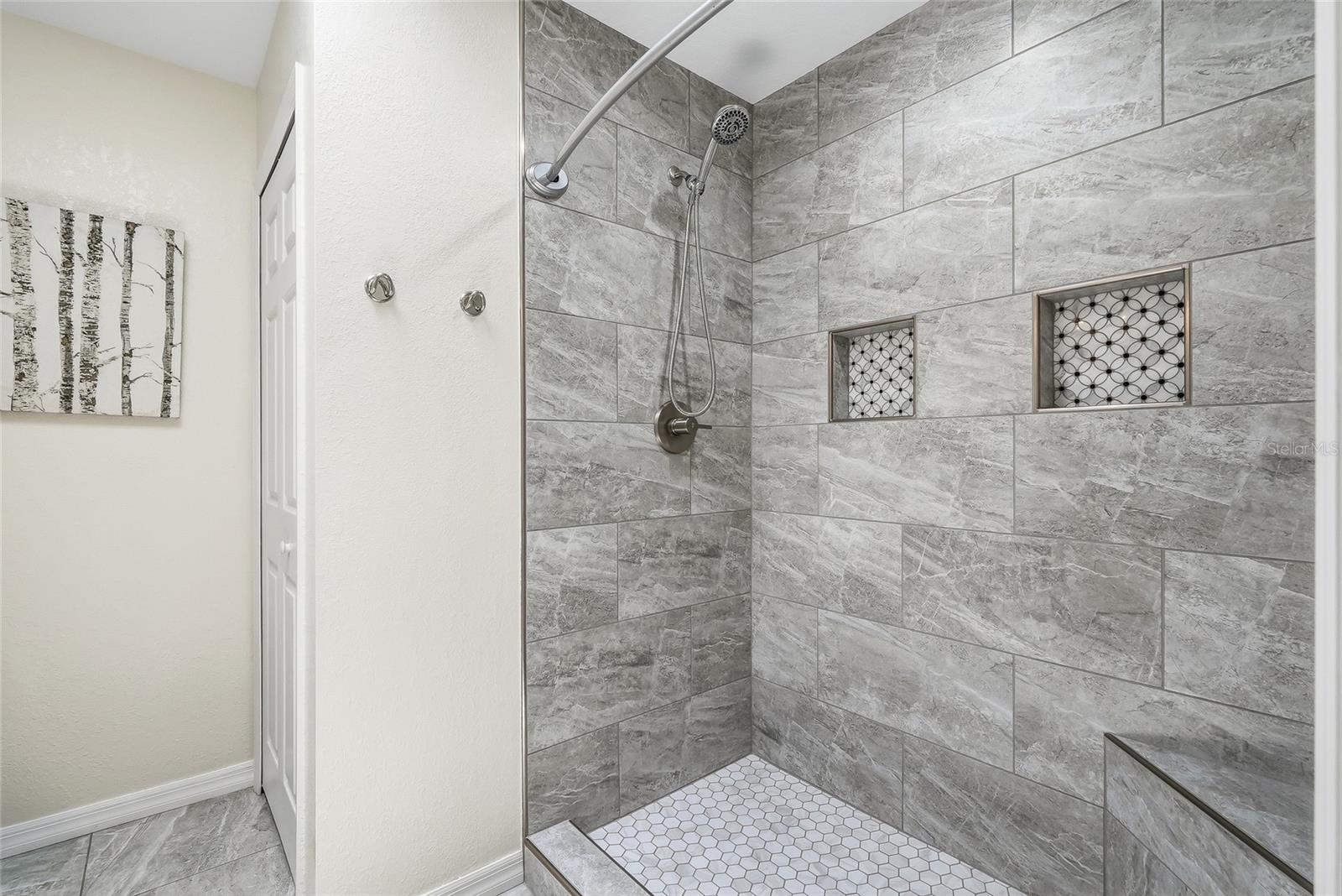 Primary shower