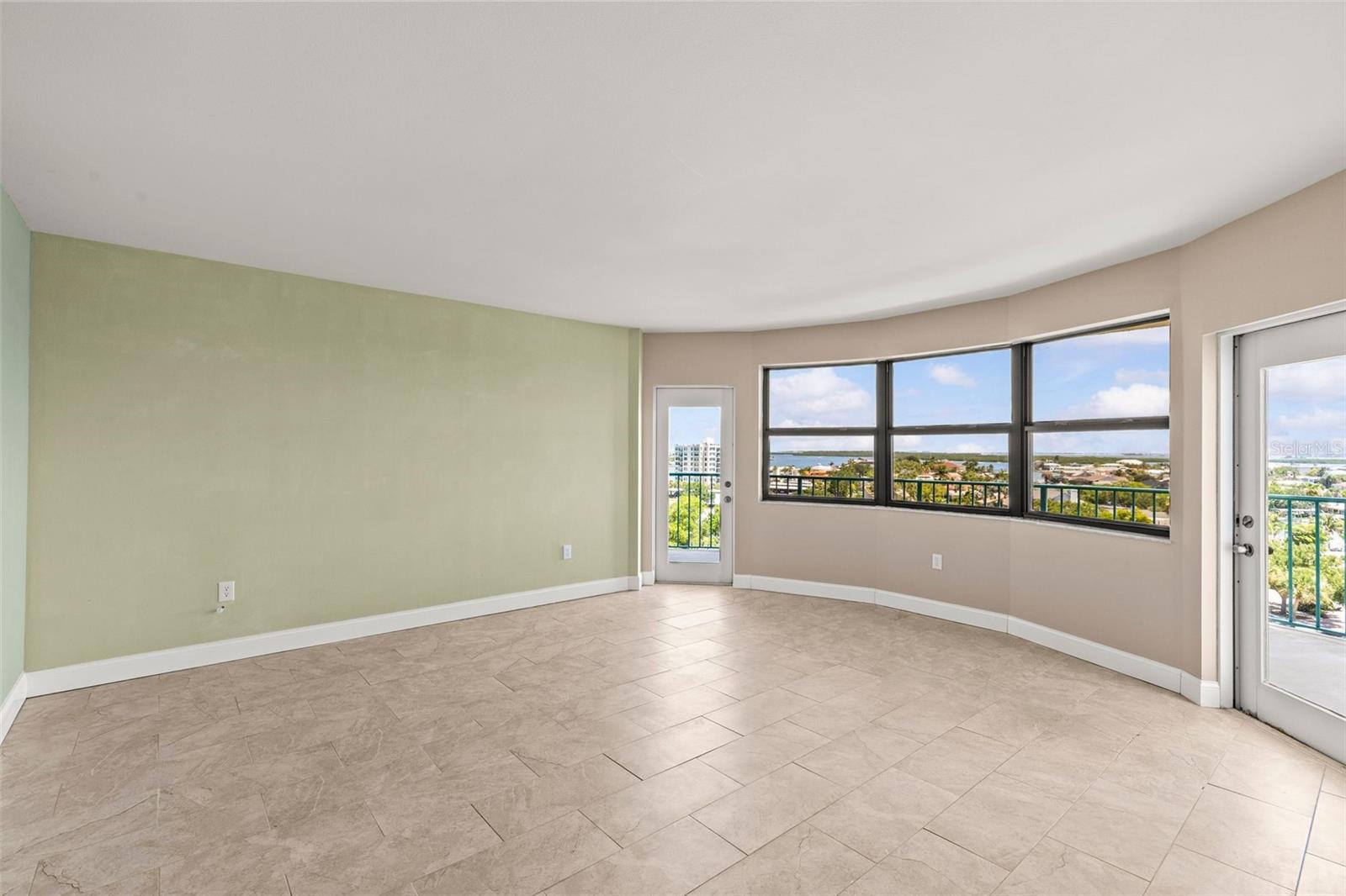Spacious Living Room