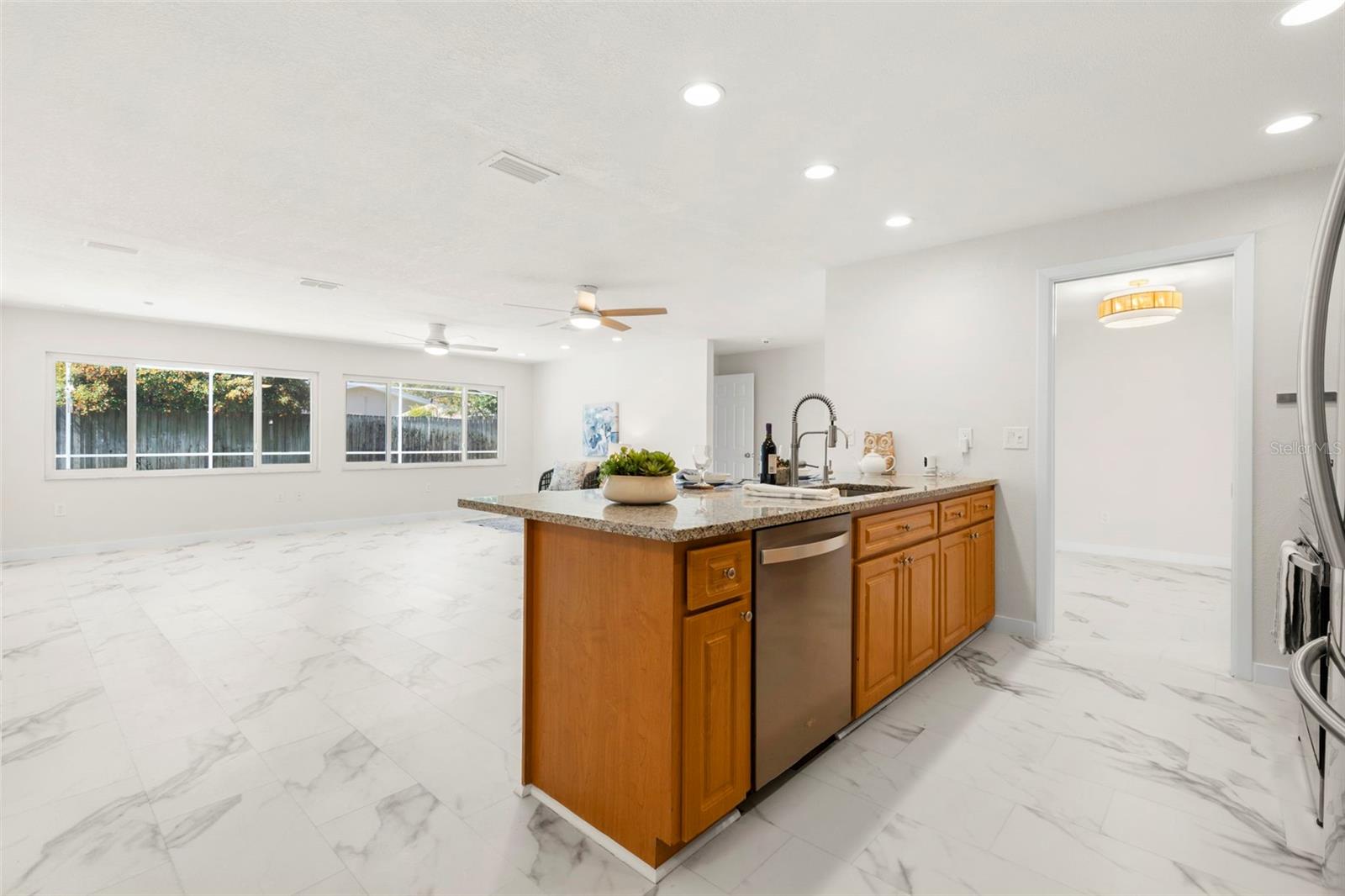 Family/Kitchen